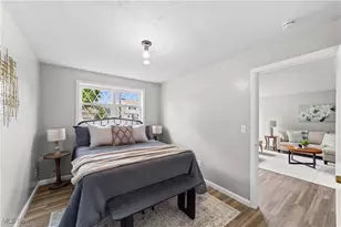 7686 Pinehurst Dr, Mentor on the Lake, OH 44060 - Photo 6