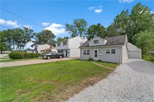 7686 Pinehurst Dr, Mentor on the Lake, OH 44060 - Photo 28