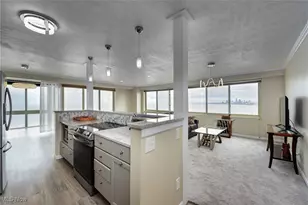 12520 Edgewater Dr, Oakwood, OH 44107 - Photo 4