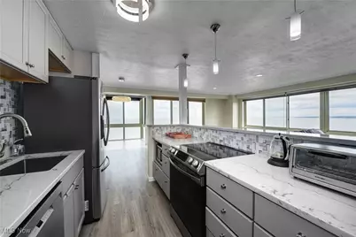 12520 Edgewater Drive #1506, Oakwood, OH 44107 - Photo 10