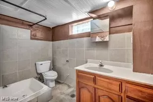 614 East Ave, Akron, OH 44320 - Photo 26