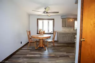 456 Sycamore Dr, Campbell, OH 44405 - Photo 12