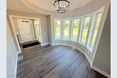 2048 Forest Drive, Eastlake, OH 44095 - Photo 14