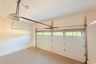 2048 Forest Dr, Eastlake, OH 44095 - Photo 38