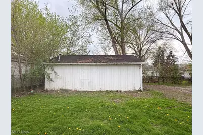 166 S Schenley Avenue, Youngstown, OH 44509 - Photo 18