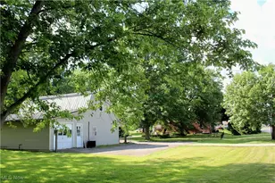 929 E Park Ave, Columbiana, OH 44408 - Photo 4