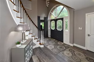 2301 W Royalton Rd, Grandview Heights, OH 44147 - Photo 14