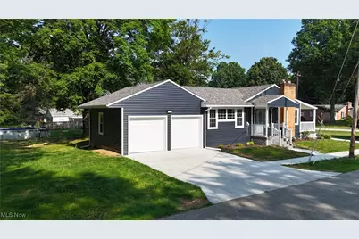 1974 Hawthorne Avenue, Stow, OH 44224 - Photo 2