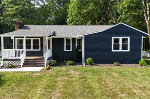 1974 Hawthorne Ave, Stow, OH 44224 - Photo 1