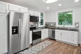 1974 Hawthorne Ave, Stow, OH 44224 - Photo 8