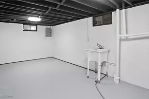 1974 Hawthorne Ave, Stow, OH 44224 - Photo 32