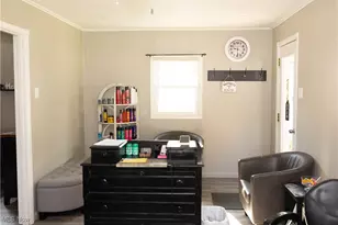 204 W Union Ave, West Lafayette, OH 43845 - Photo 6