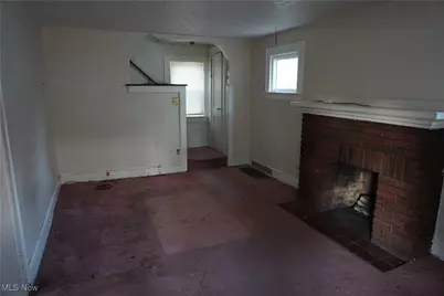 881 Stoner Street, Akron, OH 44320 - Photo 2