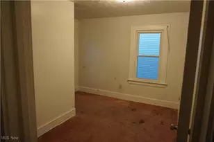 881 Stoner St, Akron, OH 44320 - Photo 14