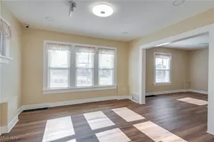 567 E Cuyahoga Falls Ave, Akron, OH 44310 - Photo 8