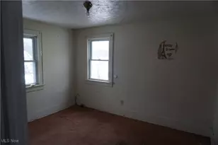 1088 Packard Dr, Akron, OH 44320 - Photo 14