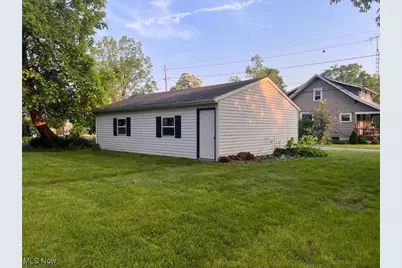 406 W Indiana Avenue, Sebring, OH 44672 - Photo 8