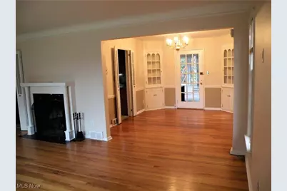 21216 N Park Drive, Fairview Park, OH 44126 - Photo 6