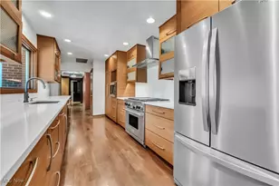 8001 Robin Ln, Brecksville, OH 44141 - Photo 24