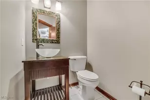 8001 Robin Ln, Brecksville, OH 44141 - Photo 32