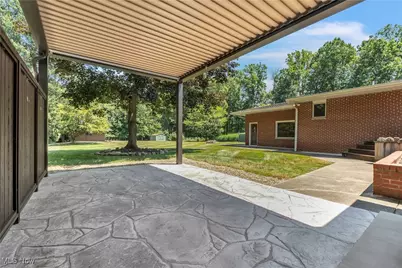 8001 Robin Lane, Brecksville, OH 44141 - Photo 4