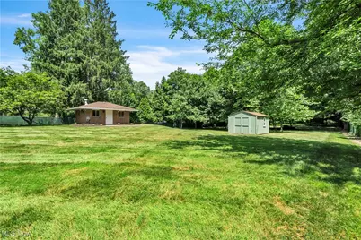 8001 Robin Lane, Brecksville, OH 44141 - Photo 12