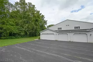 17672 Eastbrook Trail, Chagrin Falls, OH 44023 - Photo 26