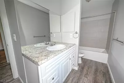 17672 Eastbrook Trail, Chagrin Falls, OH 44023 - Photo 10