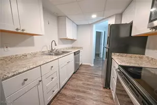 17672 Eastbrook Trail, Chagrin Falls, OH 44023 - Photo 6