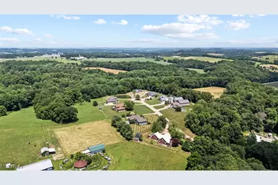 10377 Pr 275, Millersburg, OH 44654 - Photo 32