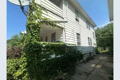 737 E 165th Street, Loveland, OH 44110 - Photo 2