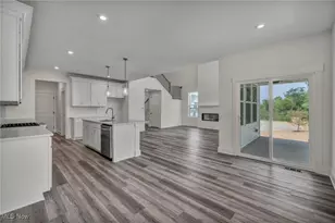 2090 Glenmont Dr, Brunswick, OH 44212 - Photo 10