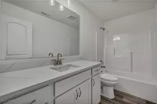 2090 Glenmont Dr, Brunswick, OH 44212 - Photo 14