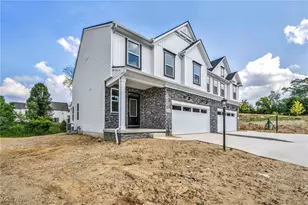 2090 Glenmont Dr, Brunswick, OH 44212 - Photo 2