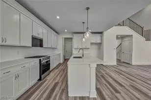 2090 Glenmont Dr, Brunswick, OH 44212 - Photo 8