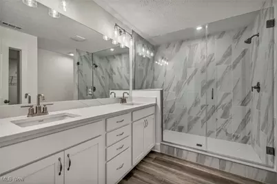 2090 Glenmont Drive, Brunswick, OH 44212 - Photo 18