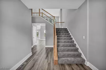 2088 Glenmont Drive, Brunswick, OH 44212 - Photo 6