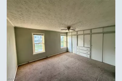 46 Brown Street, Barberton, OH 44203 - Photo 10