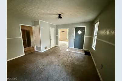 46 Brown Street, Barberton, OH 44203 - Photo 6