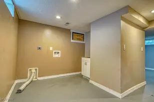 1211 W 10th St, Lorain, OH 44052 - Photo 30