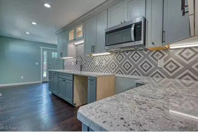 1211 W 10th Street, Lorain, OH 44052 - Photo 6