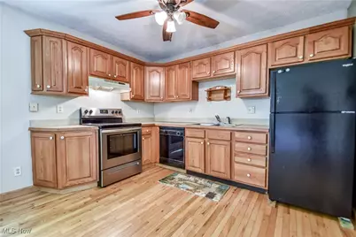 2074 S Park Lane, Roaming Shores, OH 44084 - Photo 8