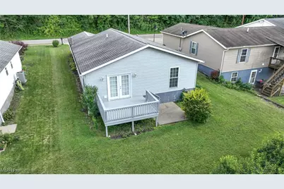 215 Railroad Street, Barnesville, OH 43713 - Photo 2