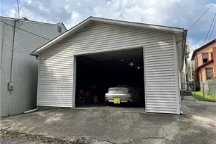 312 W 6th St, East Liverpool, OH 43920 - Photo 10