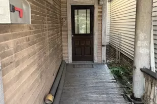 312 W 6th St, East Liverpool, OH 43920 - Photo 4