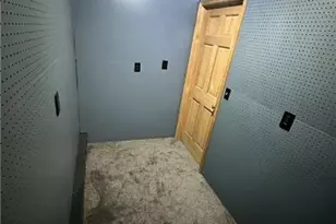 312 W 6th St, East Liverpool, OH 43920 - Photo 18