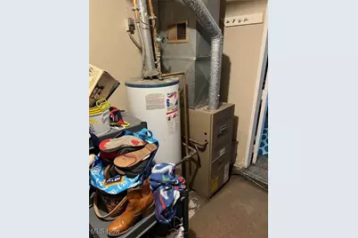 834 State Mill, Akron, OH 44319 - Photo 18