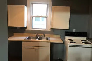 1232 Oak Grove Ave, Steubenville, OH 43952 - Photo 2