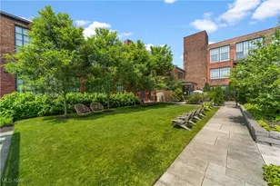 2048 Fulton Rd, Loveland, OH 44113 - Photo 6