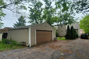 20430 Miller Ave, Euclid, OH 44119 - Photo 4